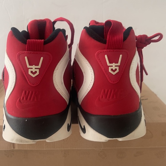 Nike Air Diamond Turf II Varsity Red Gold Size 10 (2012) Box and receipt - Picture 5 of 16
